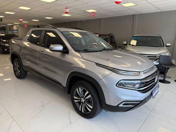 FIAT TORO 1.3 TURBO 270 FLEX FREEDOM AT6 FIAT TORO 1.3 TURBO 270 FLEX FREEDOM AT6